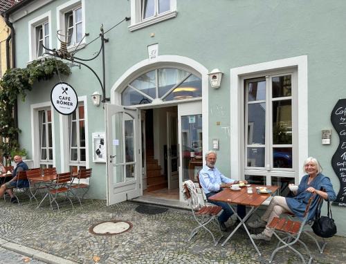 Prichsenstadt Hotel | Vinopresso GmbH - Café Römer