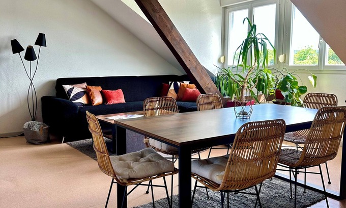 Mulhouse Apartment | Vintage Loft 155 m² 4 bedrooms Parking, Netflix, Ultra-fast fiber Wifi