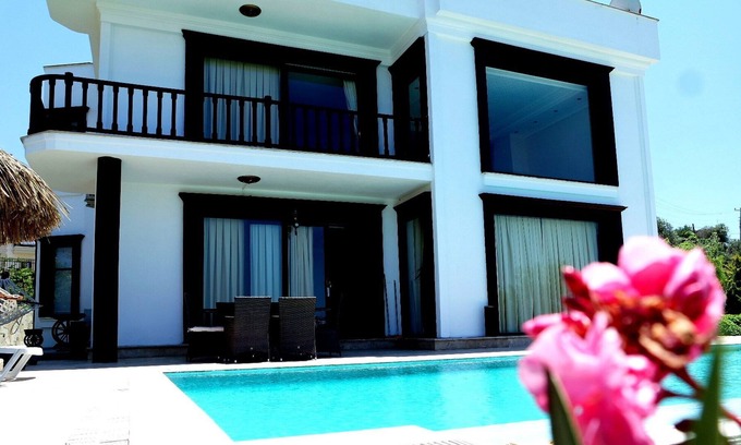 Yalikavak Villa | VIP luxury 5 bedroom private holiday villa with private pool with full sea view.