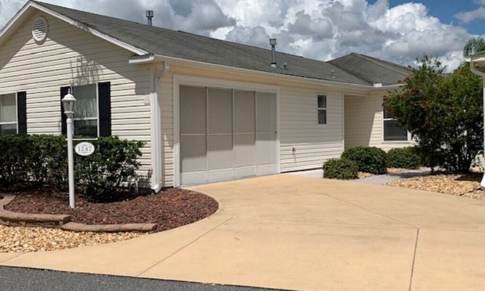 Virginia Trace Villa | Virginia Trace Villa, Walking Distance to Sumter Landing