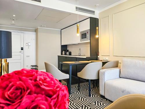 Swinoujscie Apartment | visit baltic - Baltic Park Fort, apartament z sypialnią i balkonem