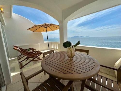 Manzanillo Apartment | Vista al Mar, Terraza y Albercas