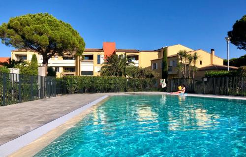 Cassis Apartment | Vista Calanques 6 personnes fibre piscine vu mer