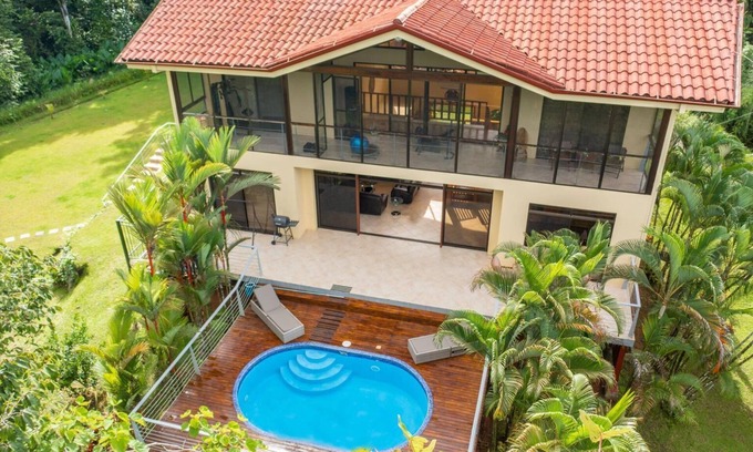 Parrita House | VISTA VERDE HOUSE W/POOL & WIFI
