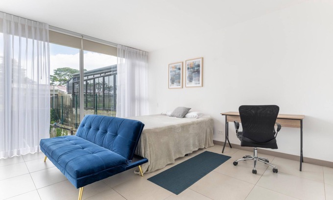 Curridabat Apartment | Vista Verde iFreses, 2nd floor! AC, TV and Pool