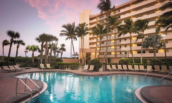 Hutchinson Island South Hotel | Vistana Beach Club