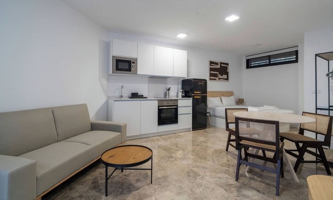 El Pla del Real Apartment | VLC HOST - Tamarit Olmos C