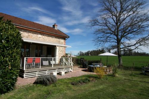 Thil-sur-Arroux House | Vrijstaand huis in Thil sur Arroux met jacuzzi