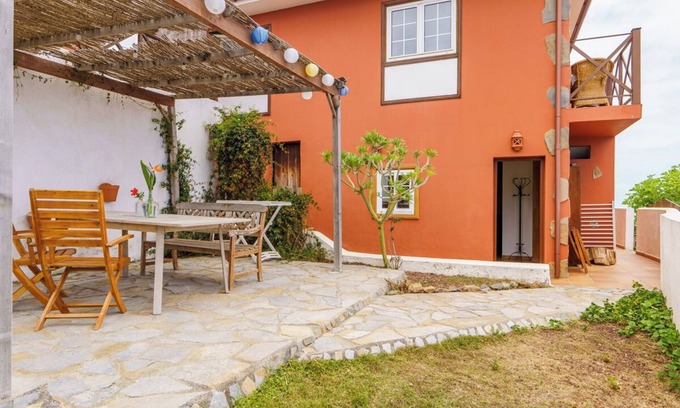 Icod el Alto House | VV SOFIA IN FINCA ECOLOGICA LA ESPIRAL, NATURE, CALM, AND SEA VIEW