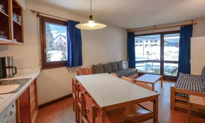 Lelex Apartment | VVF Les Monts Jura - 3 Room Apartment 8 People
