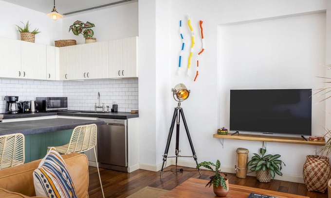 Casco Viejo Apartment | w* | Aesthetic 1BR w/Balcony in Casco Viejo