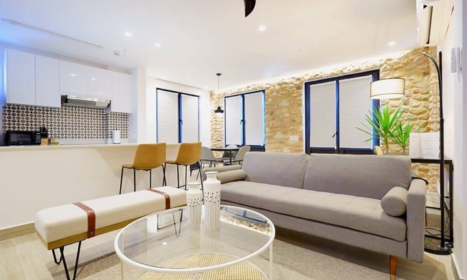 Panama City Apartment | w* | Gorgeous 1BR in Casco Viejo