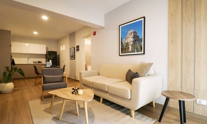 Santa Cruz Apartment | w* | Majestic 2BR w/Balcony in Miraflores