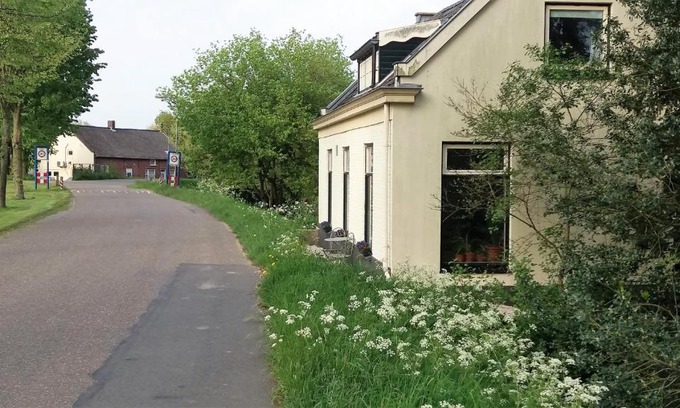 Zuilichem Bed & Breakfast | Waalzicht