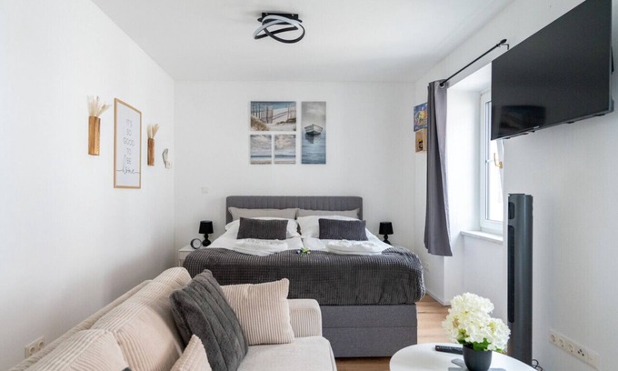 Mautern an der Donau Apartment | Wachau Oasis | 45m² | Stylish with terrace | For 4 people | WLAN & washer-dryer