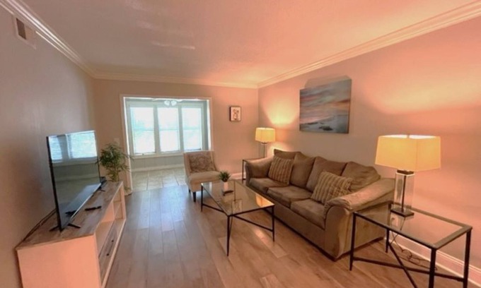 Saint Simons Heights Condo | Wade's Retreat