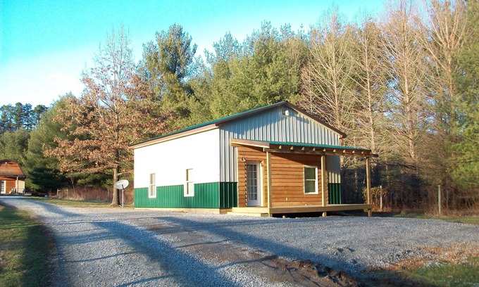 Chillicothe Cabin | Wagon Wheel Cabin Rentals Cabin 2