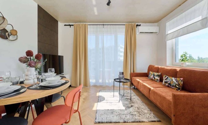 Nowe Miasto Apartment | Wagrowska 12H | Apartmanet | Parking & A/C