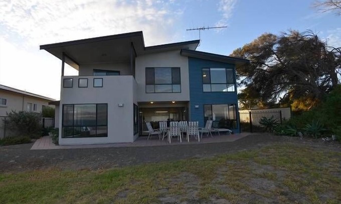 Kingscote House | Wahroonga On The Water