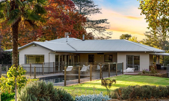 Piries House | WAIRERE Farm | LUXE Family Retreat with Edna Walling Garden | Pool Tennis Ski