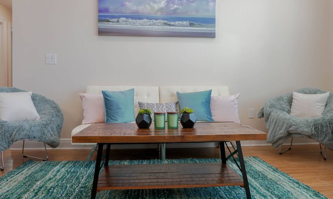 Biloxi Apartment | 🔥WALK 2 BEACH❤️ | SLEEPS 6 W/W+D