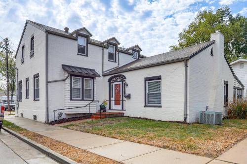 Washington House | Walk Everywhere! Dtwn WashMo Home Near Wineries