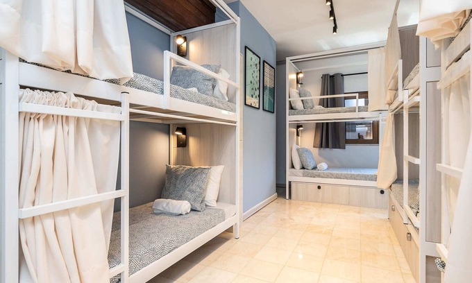 Faro House | Walk In Hostel Faro Airport