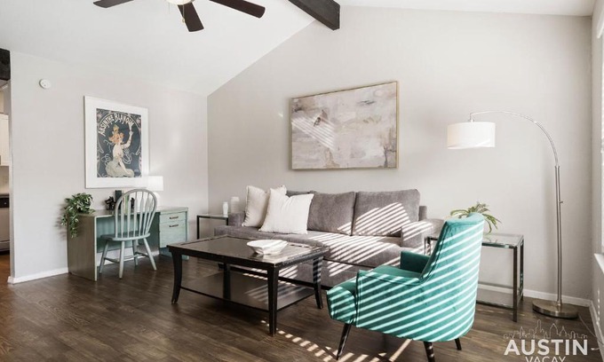 Zilker Apartment | Walk to Barton Springs Spacious Apt Backyard