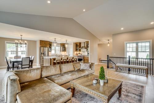 Elkhart Lake House | Walk to Beaches and Restaurants Elkhart Lake Escape