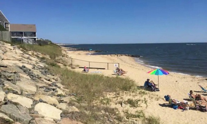 Dennis Port Apartment | Walk to DennisPort Beaches 4 min.Bars and restaurants 2min walk.Perfect Location