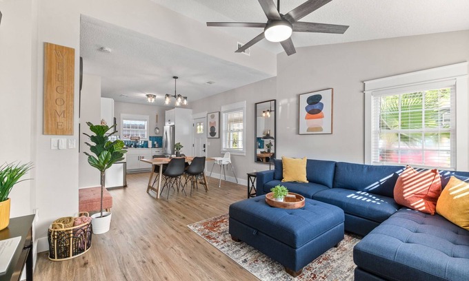 Lincolnville Cottage | Walk to Downtown St. Augustine + Free Parking