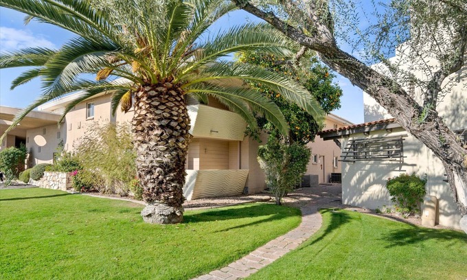Southwest Village Condo | Walk to Downtown Scottsdale!