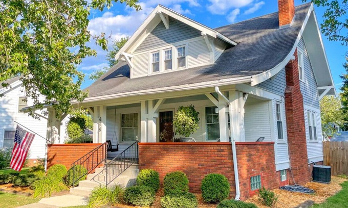 Perrysburg House | Walk to Shops & Dining, Great Location! - 3br