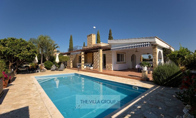 Polis House | Walk to the beach and amenities, 3 bedroom villa with swimming pool