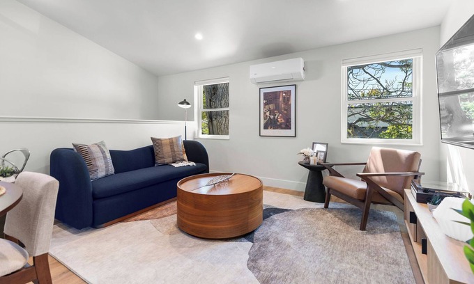 Sunnyside Apartment | Walkable 2BR Close to downtown, hiking, Red Rocks