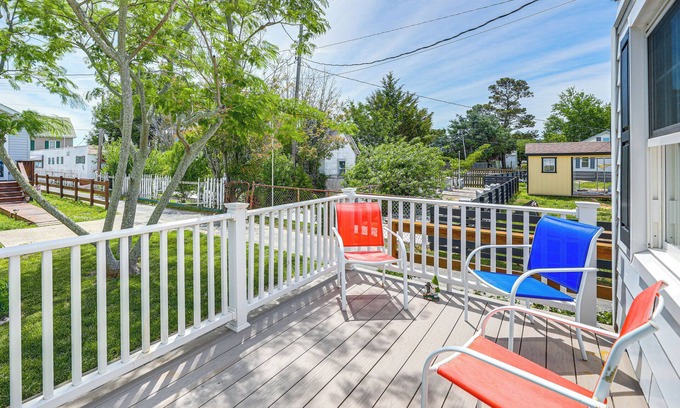 Tangier House | Walkable Beach Retreat on Chesapeake Bay!