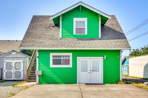 Puyallup Apartment | Walkable Paradise Downtown Puyallup Studio!
