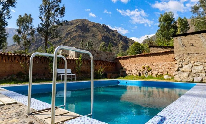 Urubamba Hotel | Walker's Home