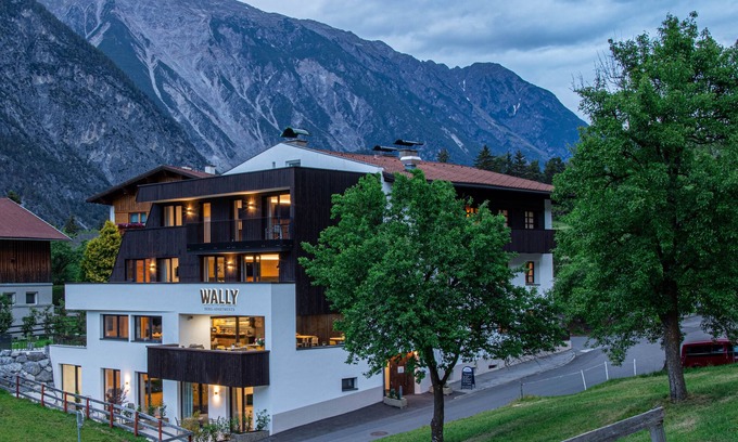 Rifenal Hotel | Wally Berg Apartements