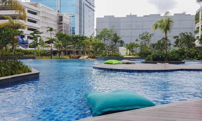 Kelapa Gading Timur Apartment | Warm And Elegant 2Br At The Kensington Royal Suites Apartment