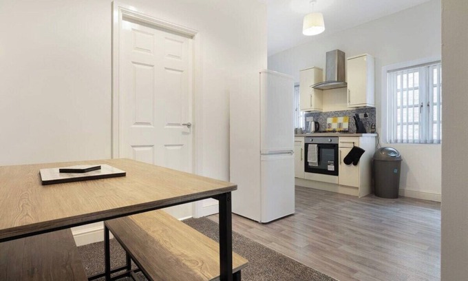 Stockton-on-Tees Apartment | Warm & Inviting 4-Bed on Church Road, Sleeps 4
