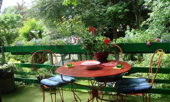 Arelaune-en-Seine Cottage | Warm welcoming in a splendid Norman garden