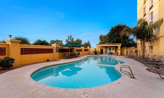 Superstition Springs Hotel | Warm & Welcoming: Your Mesa Escape with Family Features | Free Parking