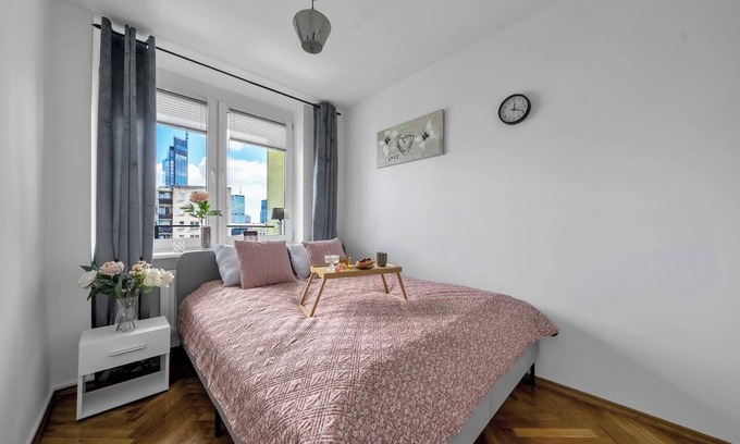 Mirow Apartment | Warsaw Central Apt - 9th Floor, Balcony, Tram&Bus - by Rentujemy