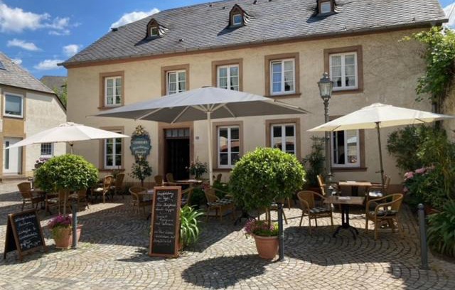 Neumagen-Dhron House | Warsberger Weinhof - Hotel & Weinwirtschaft