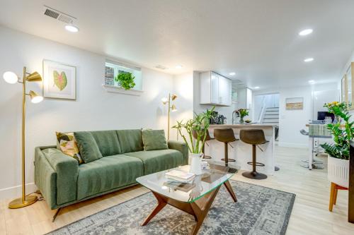 Washington Park West Apartment | Wash Park Access Denver Apt with Outdoor Dining!