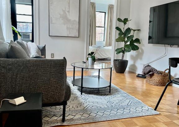 Washington Heights Apartment | Washington Heights Charming Apt