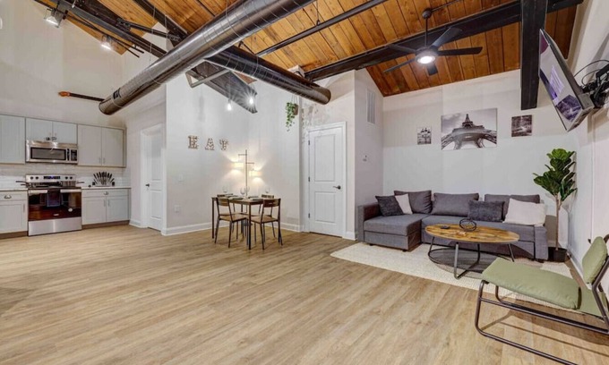 Stroudsburg Apartment | Washington303 · Luxury Industrial Style King SuiteB- Shawnee Mtn!