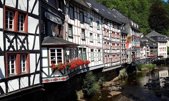 Monschau Apartment | Wasserkraftwerk 2 - Holiday apartments Wasserkraftwerk
