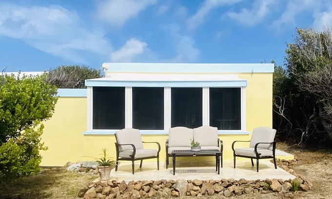Estate Western Water Island Cottage | Water Island Cottage with a View